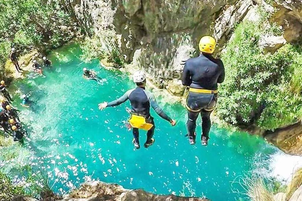 Las Gondolas Y El Mar Almuñécar Zewnętrze zdjęcie